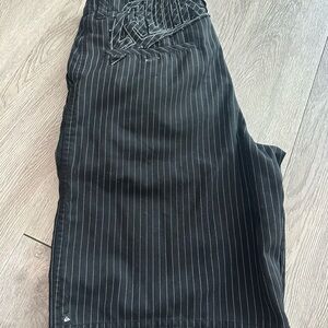 Quicksilver Men's Size 32 Black Pinstriped Shorts y2k